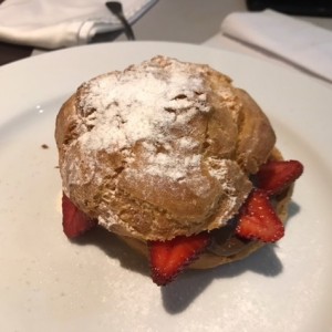 Hamburguesa de Avellana y Fresa.