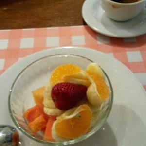 Desayuno ( copa de frutas)