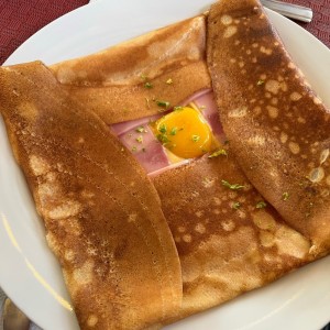 Crêpe jon queso y huevo 