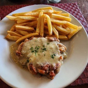 Menú churrasco pollo + pommes frites