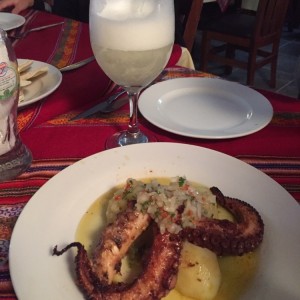 PULPO & PISCO