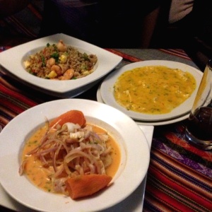 Ceviche vanguardista, tiradito y arroz chaufa