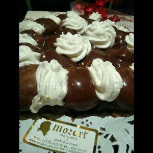 Profiteroles