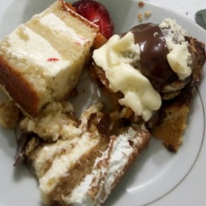 torta de frutas profiterol y tiramisu