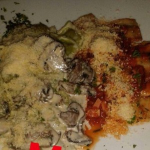 ravioli de lomo de cerdo y al funghi 
