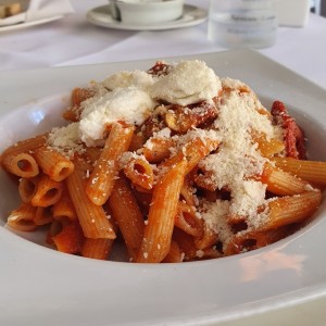 Penne Caprino
