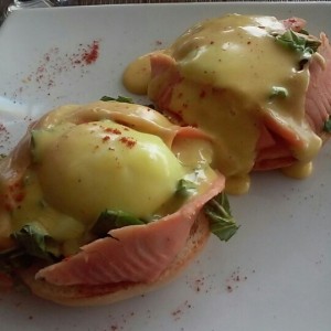 Huevos Benedict. excelentes