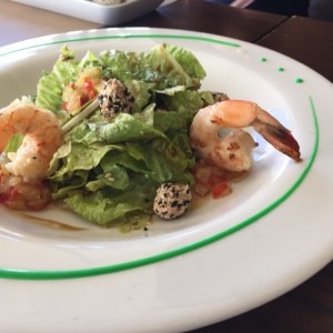 Ensalada con langostinos 