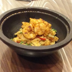 langostinos al grill con tallarines al curry