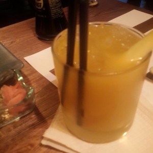 Ron con Mango y Gengibre