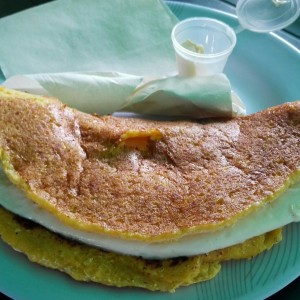 Cachapa mediana con queso