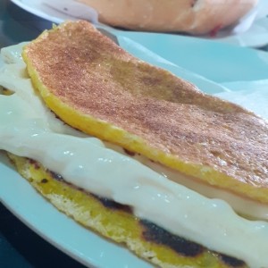Cachapa doble queso