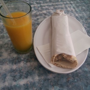shawarma de pollo con tabule