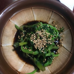 ensalada de berros con ajonjoli, muy buena