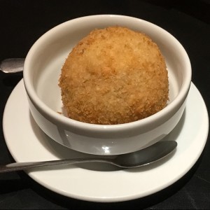 helado frito.
