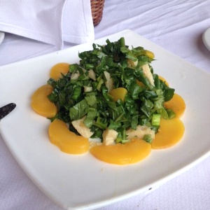 Ensalada de pera con queso