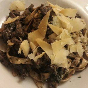 Linguino con Lomito en salsa pesto
