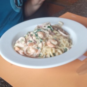 pasta a la marinera (salsa blanca)