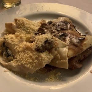 Cartoccio de lomito con tortellini de ricota y espinaca