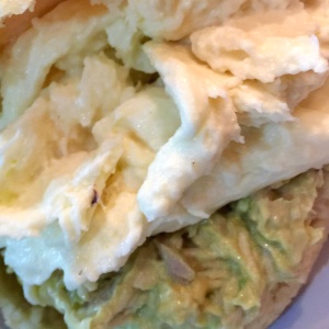 Reina y queso de mano