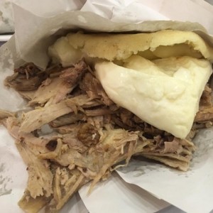 pernil y queso de mano!!