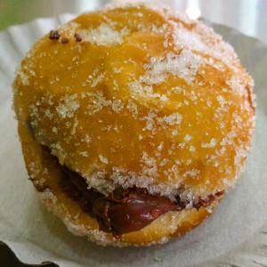 Bomba Rellena de Chocolate