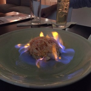 Vieras dinamita flambeadas