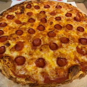 pizza con pepperoni