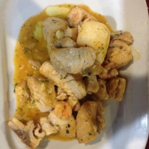 Cazuela de robalo y camarones 