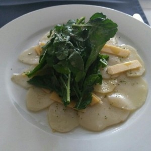 Carpaccio de papas trufadas