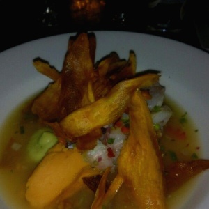 Ceviche. Combinado con el mejor pure de batata.