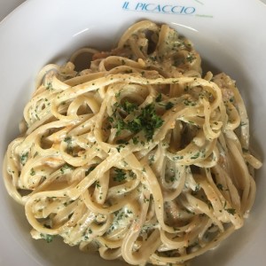Linguini con Camarones en salsa Blanca