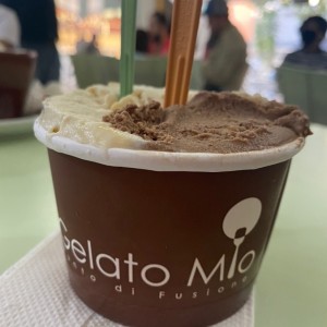 Macadamia y chocolate con confitura de naranja 
