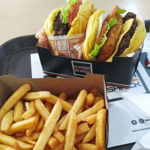 Hamburguesa burguer Shak con papas