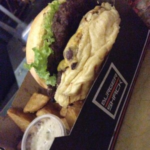 hamburguesa doble con bebida... 10$