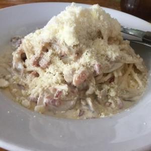 Pasta pancetto y funghi 