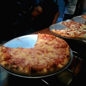 Pizza margarita y especial