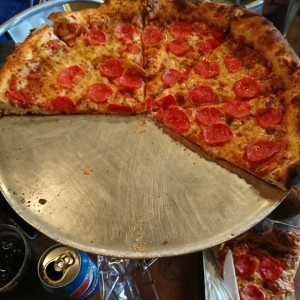 Pizza con pepperoni 