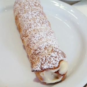 Canolo de crema