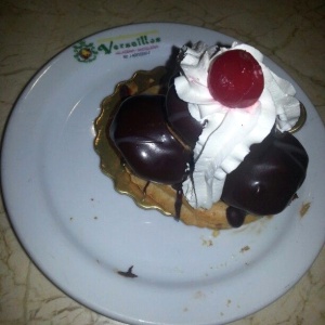 Divinos Profiteroles