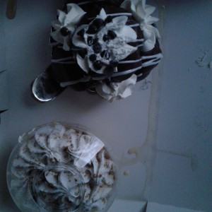 profiteroles y tres leches