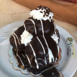 Profiteroles