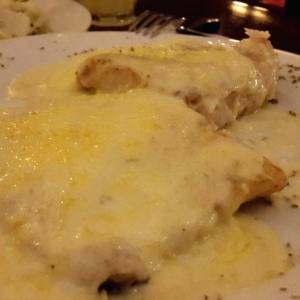Robalo a la parmesana