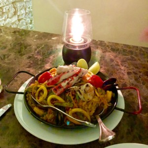 Arroz estilo español (alcanza para dos personas)