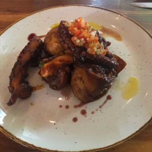 pulpo serrano