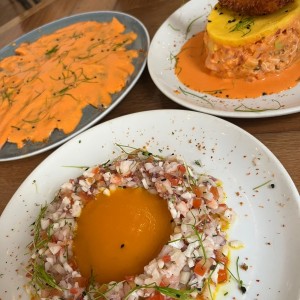 Tiradito, causa de cangrejo y cebiche
