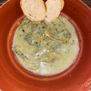 Ravioli de queso y espinaca
