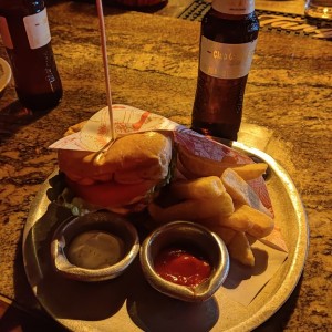 Hamburguesa con papas
