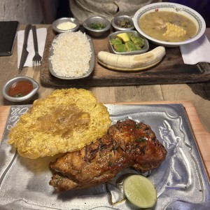 Ajiaco y costillas de cerdo