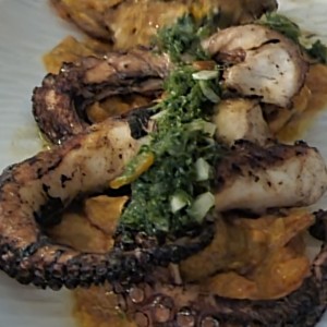 pulpo al carbon